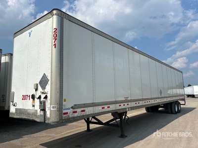 2017 Vanguard 53 ft x 102 in T/A Remolque de furgoneta