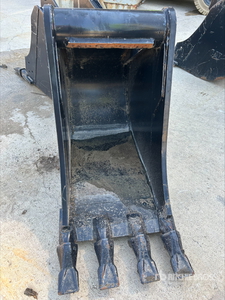 Cat 247-1946J Godet d'excavatrice