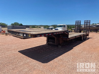 2014 Kaufman R30 41 ft T/A Gooseneck مقطورة معدات
