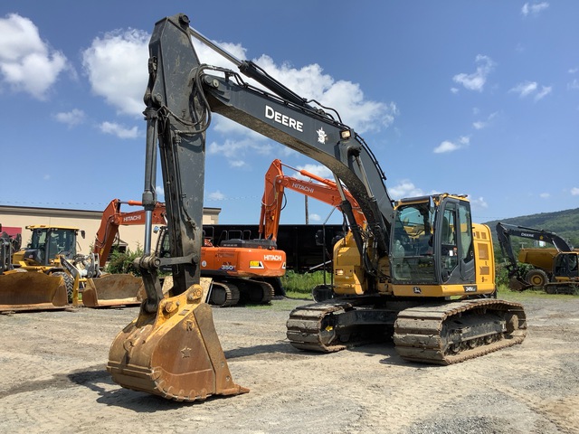2022 John Deere 245G LC Tracked Excavator 2022 John Deere 245G LC Tracked Excavator