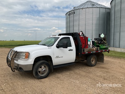 GMC K31003 4x2 Flatbed Truck