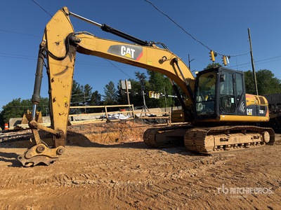 2012 Cat 320D L Pelle Hydraulique sur Chenilles