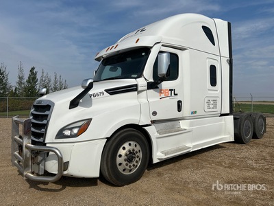 2022 Freightliner Cascadia 126 6x4 Ciągnik siodłowy T/A z kabiną sypialną