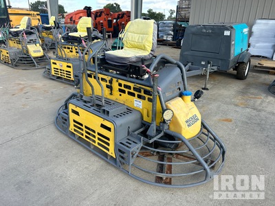 2019 Wacker Neuson CRT48-33K Ride-On Power Trowel