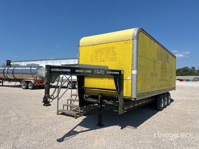 1998 Blair 25 ft Tri/A Gooseneck Enclosed Trailer