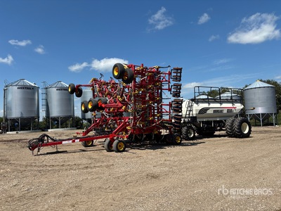 2016 Bourgault 5810 62 ft Air Drill