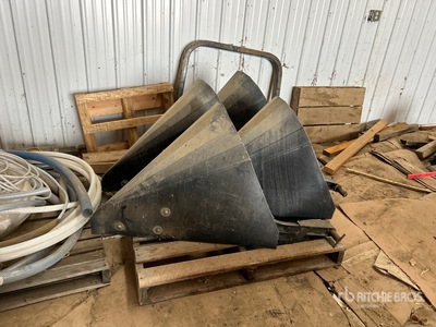 Quantity of (4) E-Kay Crop Dividers - Fits Case IH Patriot 3230