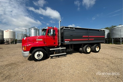 1998 Mack CH613 6x4 穀物用トラック