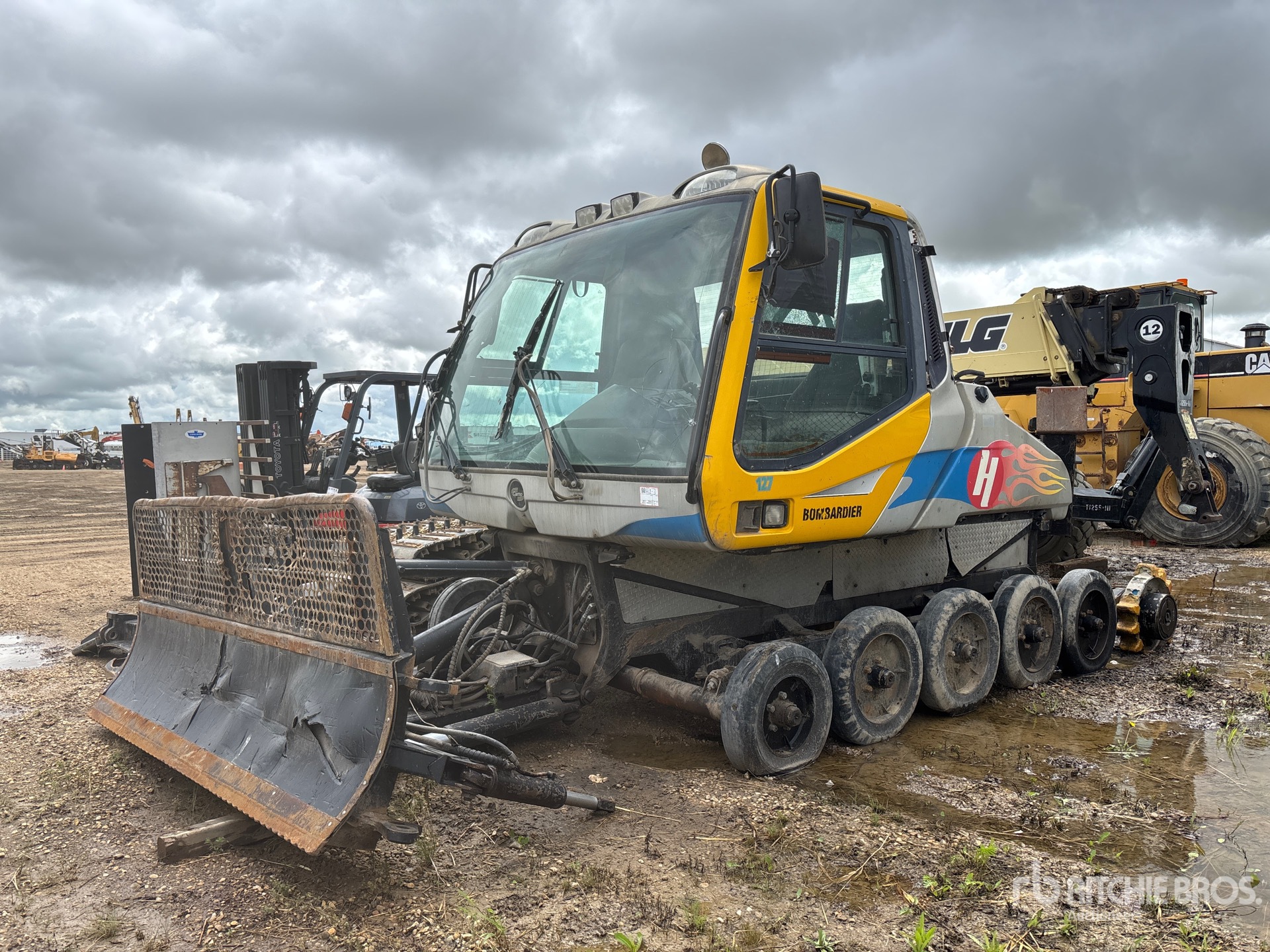 2006 Bombardier BR350 Snowcat