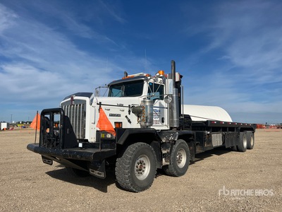 2007 Kenworth C500B 8x4 Twin-Steer Ciężarówka z platformą
