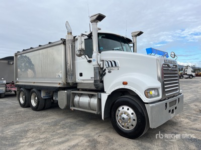 2018 Mack CMHR Trident 6x4 3-Achs Kipper-Lkw