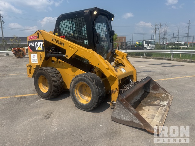 MINI CARGADOR SOBRE RUEDAS 2019 CATERPILLAR 246D