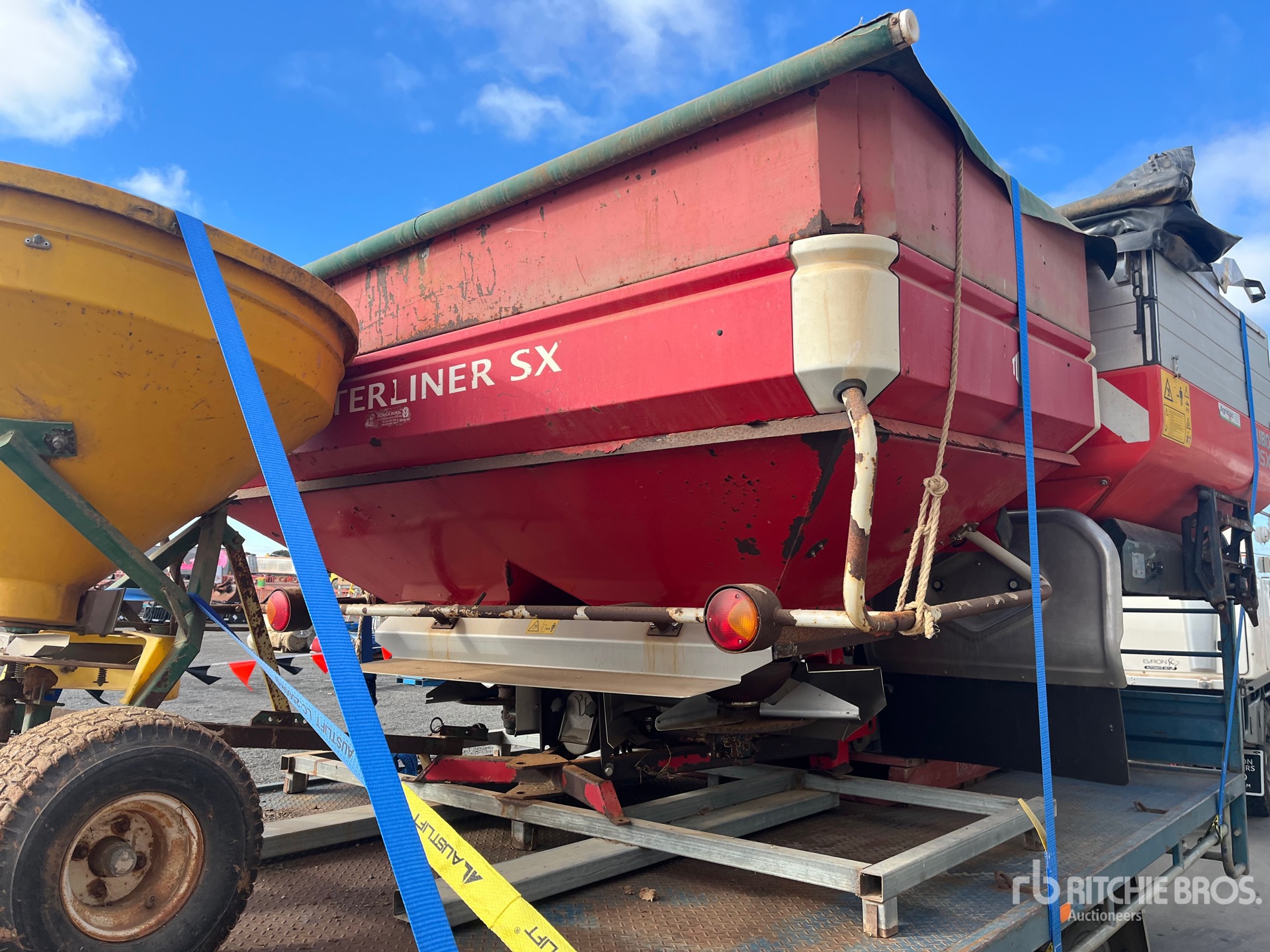 Centerliner Esparcidor de fertilizantes