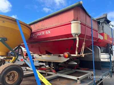 Centerliner مبعثرة الاسمدة