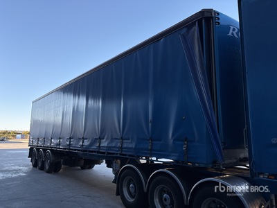 2020 MaxiTrans 13.3 m Tri/A Curtain Side Trailer