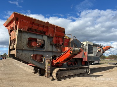 2011 Sandvik QJ340 Tracked Jaw Crushing Plant