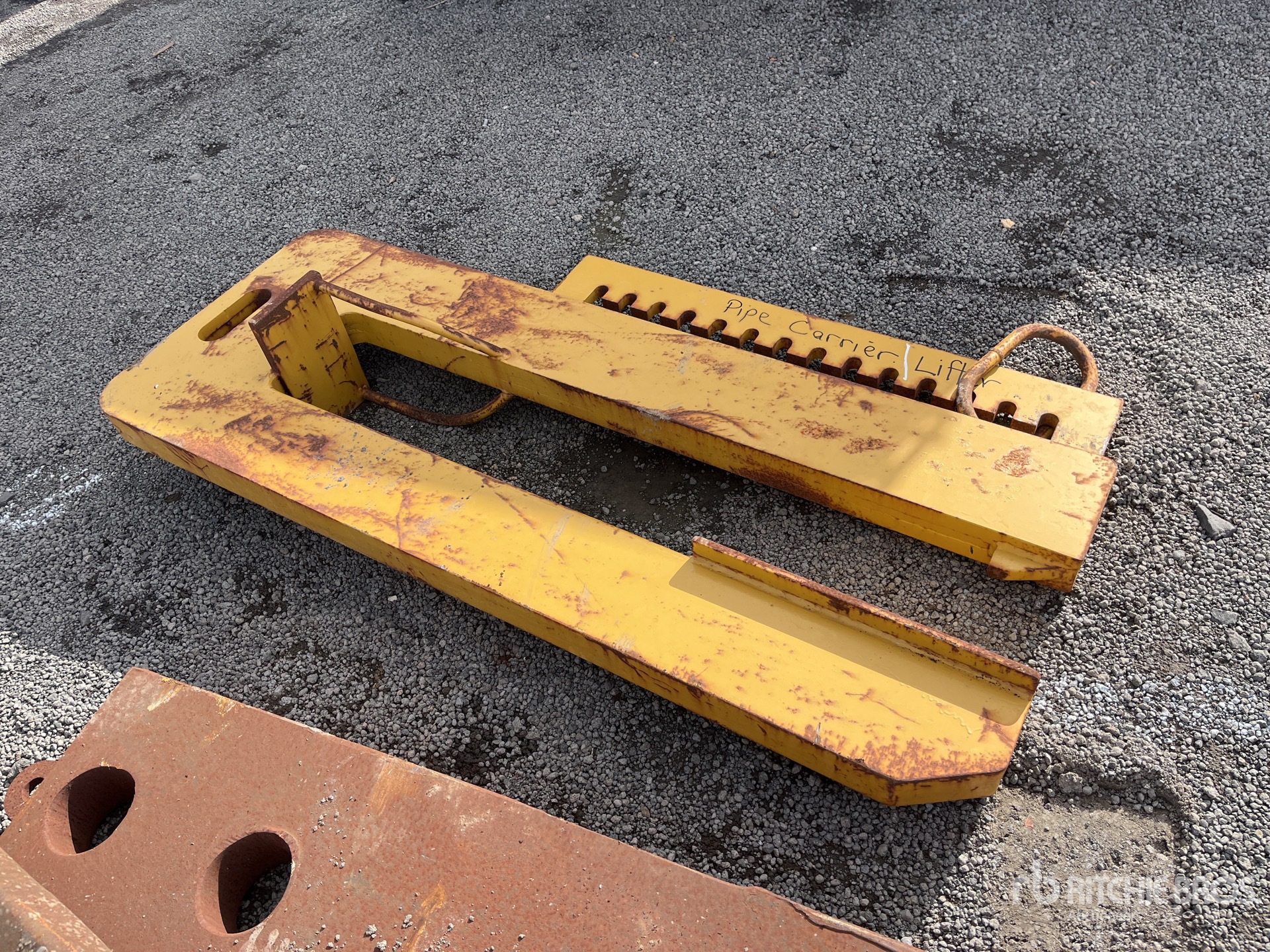 Pipe Carrier