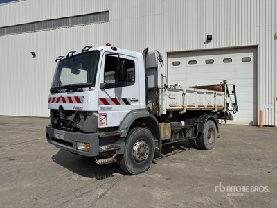 2002 Mercedes Atego 1828 4x2 Camion Benne S/A Camión dumper