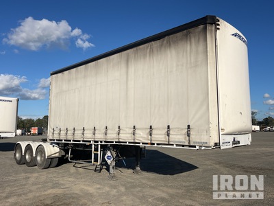2022 MaxiTrans 7.3 m Tri/A B-Double Lead Curtain Side Trailer