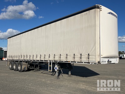 2022 MaxiTrans 13.4 m Tri/A Curtain Side Trailer