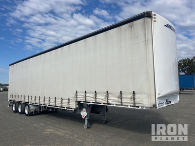 2022 MaxiTrans 13.4 m Tri/A Step Deck Curtain Side Trailer