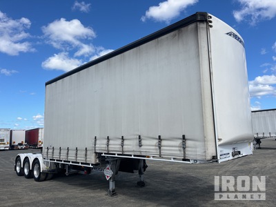 2022 MaxiTrans 7.3 m Tri/A Curtain Side Trailer