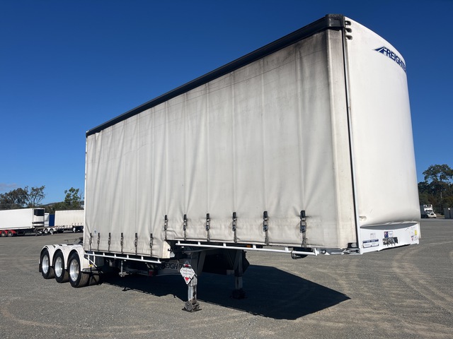 2022 MaxiTrans 7.3 m Tri/A B-Double Lead Step Deck Tautliner Trailer