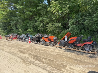 Quantity of Landscape Equipment Divers - Équipement d'aménagement paysagé