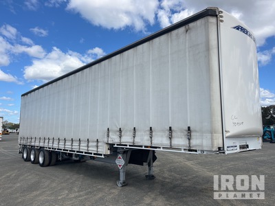 2021 MaxiTrans 13.4 m Tri/A Step Deck Curtain Side Trailer