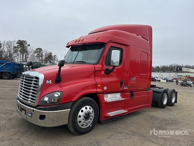 2016 Freightliner Cascadia 125 6x4 T/A Sleeper Truck Tractor
