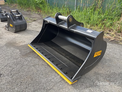 2025 Dynamic 200 69 in Cleanup Excavator Bucket (Unused)