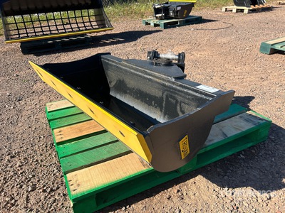 2025 Trojan 42 in Q/C Hydraulic Tilting Baggerlöffel (Unused)
