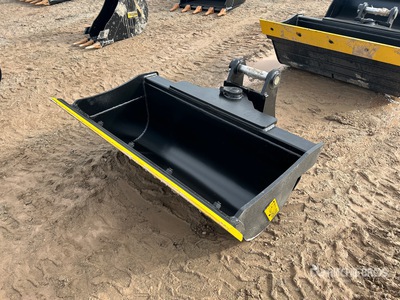 2025 Trojan 48 in Q/C Hydraulic Tilting Graafmachine Bak (Unused)