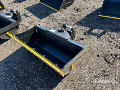 2025 Trojan 42 in Q/C Tilting Excavator Bucket (Unused)