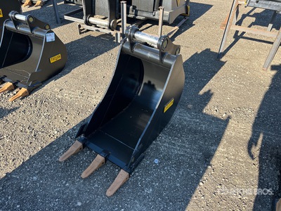 2025 Trojan 18 in Q/C Digging Excavator Bucket (Unused)