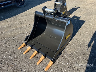 2025 Trojan 36 in Q/C Digging Excavator Bucket (Unused)