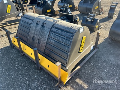 2025 Dynamic 200 72 in Q/C Tilting Excavator Bucket (Unused)