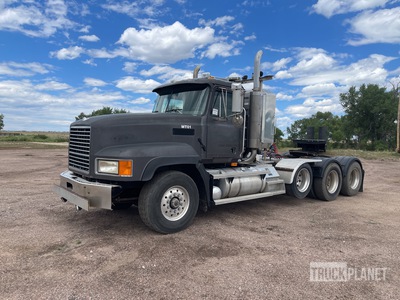 2001 Mack CH613 8x4 Tri/A Day Cab Truck Tractor