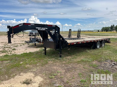 2014 Roadclipper 25 ft T/A Equipment Trailer