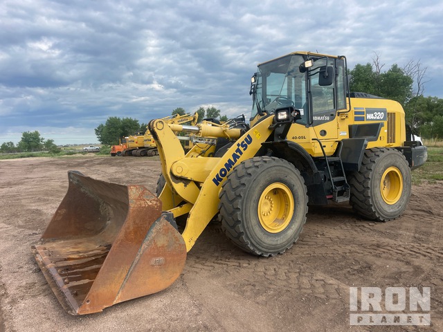 CARGADOR FRONTAL 2017 KOMATSU WA3208