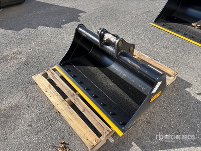 2025 Dynamic 35 40 in Cleanup Excavator Bucket (Unused)