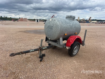 Hubiere H111T 560 L S/A Citerne A Eau Remolque de tanque de agua (Inoperable)