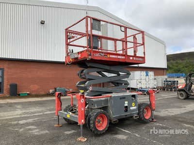 2015 Skyjack SJ6826RT 4x4 Diesel Scissor Lift