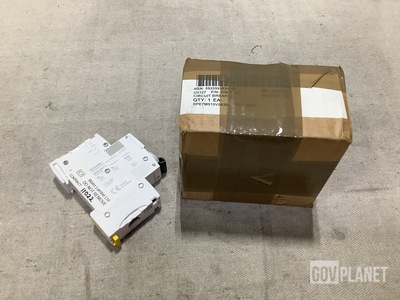 (2) Welin Lambie 859-03337 Circuit Breakers