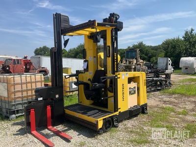 Hyster V30ZMU Electric Swing Reach Forklift