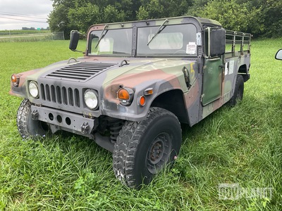 1990 AM General M-1097 HMMWV 2 Door Soft Top w/Truck Body