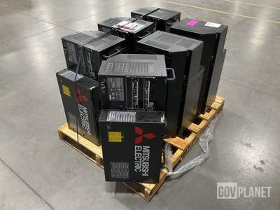 (6) Mitsubishi VS-WE78U Projectors