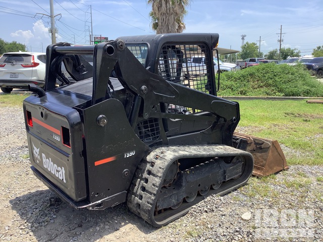 MINI CARGADOR SOBRE ORUGAS 2016 BOBCAT T590