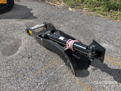 2025 Dynamic 120 59 in Hydraulic Excavator Thumb (Unused)