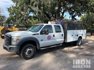2016 Ford F-550 XL 4x4 Crew Cab Utility Truck
